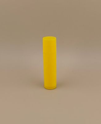 สีลิปสติกพลาสติก สีเหลืองเรียบ ขนาดเล็ก แพคเกจน้ําผงลิปสติกสีชมพู