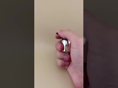 ปั๊มครีมสีดำและเงิน K702-1 สำหรับขวดเครื่องสำอาง