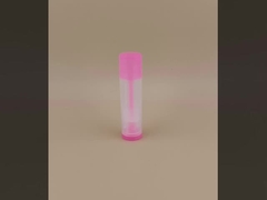 กล่องน้ําผงลิปสีชมพูเล็ก ๆ น้อย ๆ ที่เรียบใส