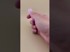 สีม่วง แพคเกจน้ําผงริมฝีปากขนาดเล็ก พร้อมฝาปิดกระดูกกระดูกกระดูกกระดูกกระดูกกระดูกกระดูก