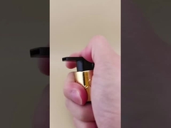 ปั๊มครีมสีดําและสีทองที่มีลาย K702-1 สําหรับขวดเครื่องสําอาง