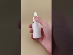 ออกแบบละเอียด กระป๋องหยดสีขาวกลมเรียบ สําหรับดูแลผิว