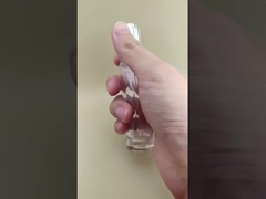 การออกแบบที่ละเอียดใส เรียบเรียบกลม ขนาดยาว กระป๋องหยดน้ํา สําหรับสารประกอบ