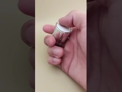 สีเงิน อลูมิเนียม-พลาสติกกลม หมวกเรียบด้วยปุ่มขาว สําหรับขวดดูแลผิว