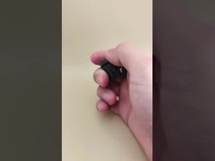 กลมพลาสติกสีดํา ปิดเรียบสําหรับขวดเครื่องสําอาง