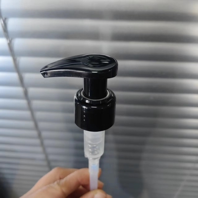 เอาต์พุต 1.20 - 1.50ml/T Black Lotion Dispenser Pump สำหรับแชมพูสระผม