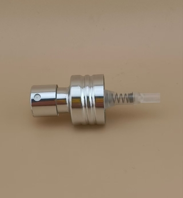 บุคคลสลูมิเนียมสีเงิน Button Fine Crimp Sprayer Screw K405-1 สําหรับน้ําหอม