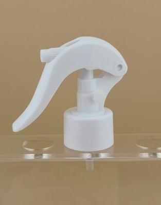 เครื่องฉีดกระตุ้นขนาดเล็กจากพลาสติกสีขาว K602-2 สําหรับการทําผม ISO9001/ISO14001 รับรอง