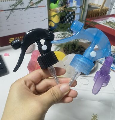 เครื่องฉีดกระตุ้นขนาดเล็กใสสําหรับทําความสะอาดในครัวเรือน