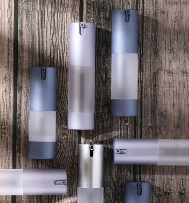 พลาสติก PP เงินเปล่า 15ml 30ml 50ml เครื่องสําอางที่ไม่มีอากาศ ปั๊ม โลชั่น เซรั่ม ขวด