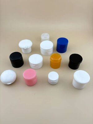 พลาสติก PP สีที่กําหนดเอง เครื่องซักฟอกสกรู Flip Top Cap ชามพูเหลว