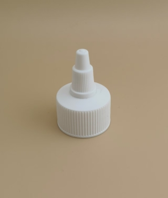 หมวกเจลลี่สีขาวจากพลาสติก